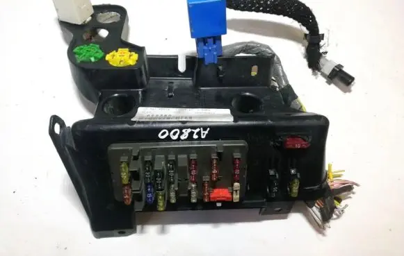 Peugeot Expert Fuse box set 822750 5527d5r29