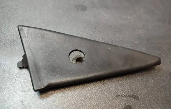 Mercedes-Benz 190 W201 Mirror switch trim 2017250411