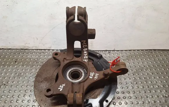 Renault Megane IV Front wheel hub spindle knuckle S25056907 400146171R