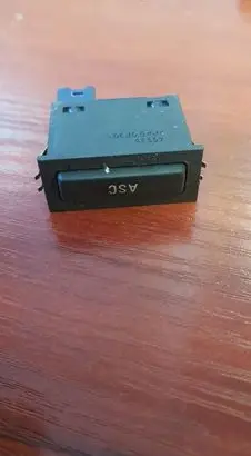 Traction control (ASR) switch