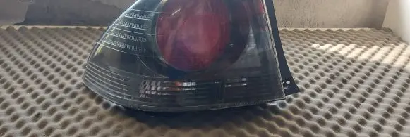 Lexus IS 200-300 Rear/tail lights