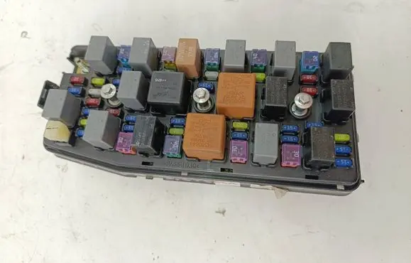 Chevrolet Captiva Fuse box set