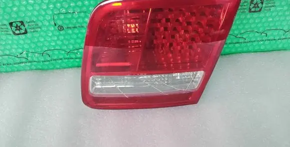 Audi A8 S8 D3 4E Tailgate rear/tail lights DEFECT 4E0945094C 4E0945094