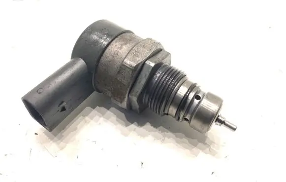 Volkswagen Sharan Fuel pressure regulator 057130764AB