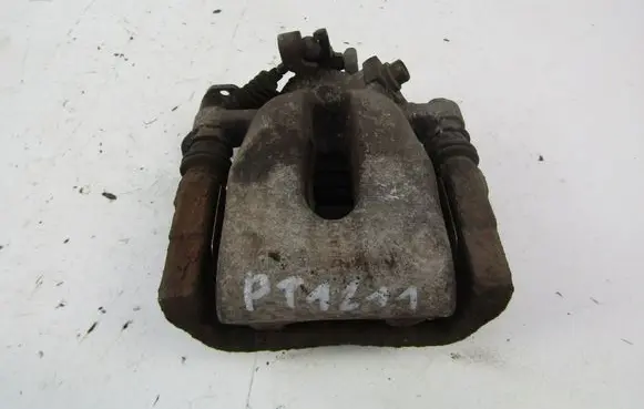 Opel Meriva A Rear brake caliper 