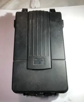 Volkswagen PASSAT B6 Battery box tray cover/lid 1K0915433