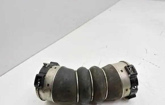 BMW X3 F25 Intercooler hose/pipe 8513450