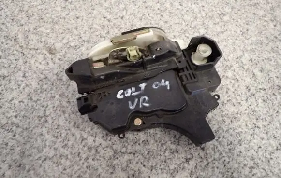 Mitsubishi Colt Rear door lock