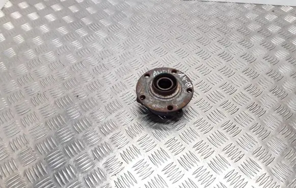 Audi A4 S4 B7 8E 8H Rear wheel bearing hub 