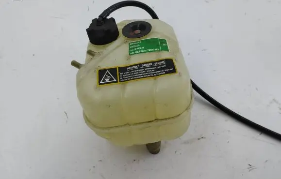 Maserati Quattroporte Coolant expansion tank/reservoir