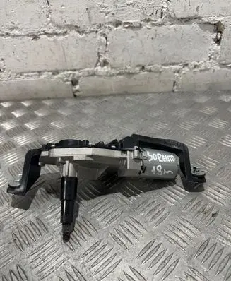 KIA Sorento Rear window wiper motor 98700C5000