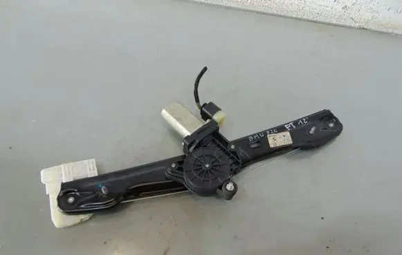 BMW 1 F20 F21 Front window lifting mechanism without motor