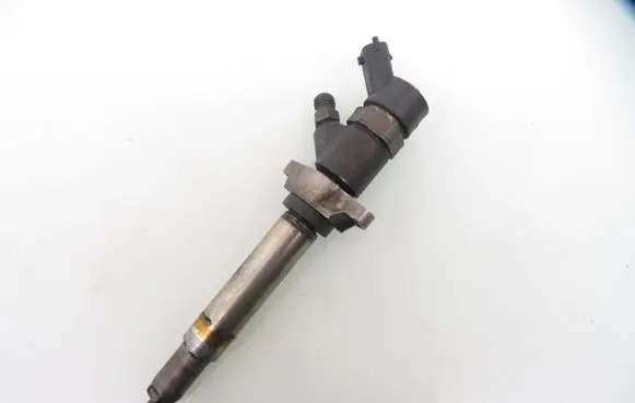 Ford Focus Fuel injector 0445110239