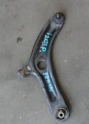 Hyundai i20 (PB PBT) Front control arm brak