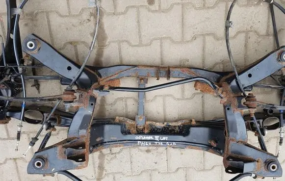 Mitsubishi Outlander Rear axle beam with reductor 