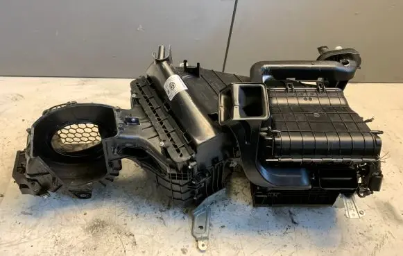 Volkswagen Multivan T6 Interior heater climate box assembly 7E1820005F