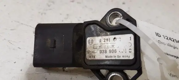 Volkswagen Touran I Air pressure sensor 038906051C 0281002