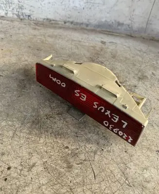Lexus ES 250 - 300 - 330 Third/center stoplight 117440
