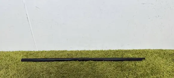 Mercedes-Benz GLA H247 Front door glass trim molding A2477257300 2477257300