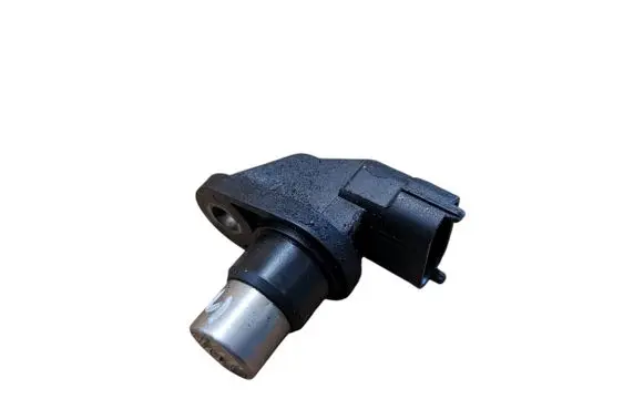 Volvo V70 Camshaft position sensor 8631533 0232 103033