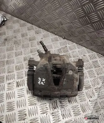 Mercedes-Benz GLK (X204) Front brake caliper