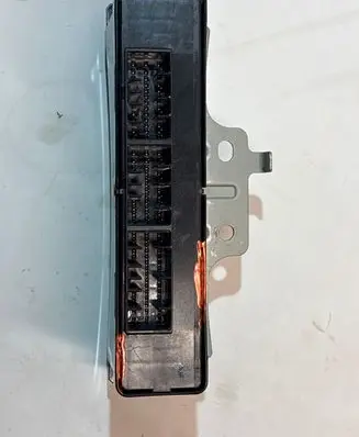 Subaru Legacy Comfort/convenience module 97RI010625 E13000625 E13021397