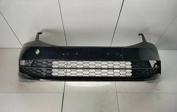 Skoda Octavia Mk3 (5E) Front bumper 5E0807221N