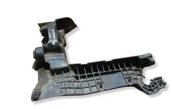 Volvo V70 Battery tray 30760952