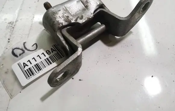 Toyota Yaris Rear door lower hinge 