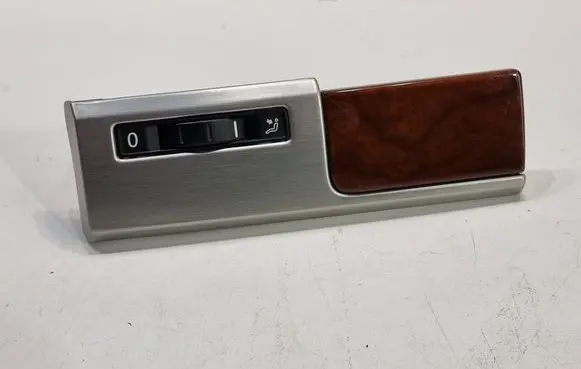 Volkswagen Touareg I Dashboard glove box trim 7L6857239 7L6857189N