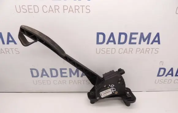 Volvo S60 Accelerator throttle pedal 30636004 D196