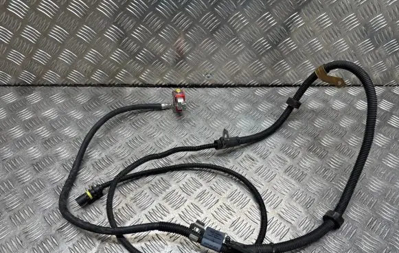 Mercedes-Benz C W204 Positive cable (battery) A2044402613