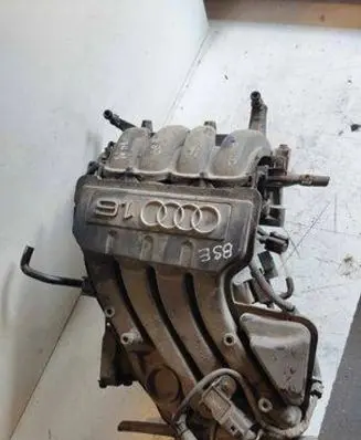 Audi A3 S3 A3 Sportback 8P Intake manifold 06A129723Q