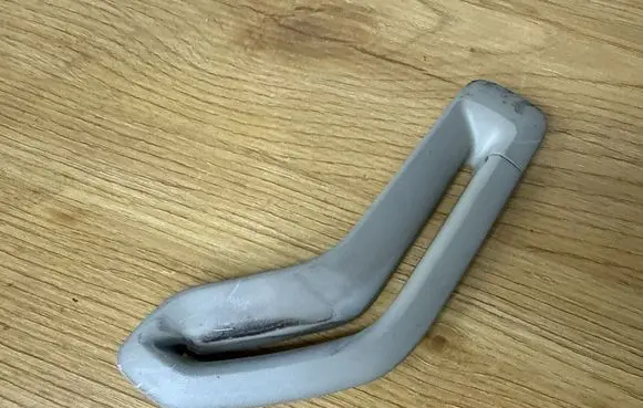 Volvo V70 Seat belt trim RH1882