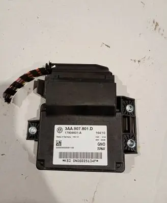 Volkswagen Sharan Hand brake control module 3AA907801D