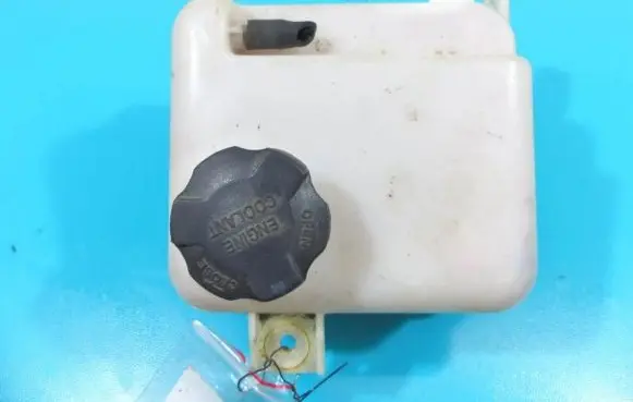 KIA Sportage Coolant expansion tank/reservoir 25430-2S000 IMPRK1227340