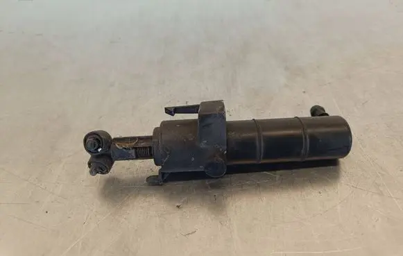 Mercedes-Benz CLS C218 X218 Headlight washer spray nozzle A2188600147 8WT01062501