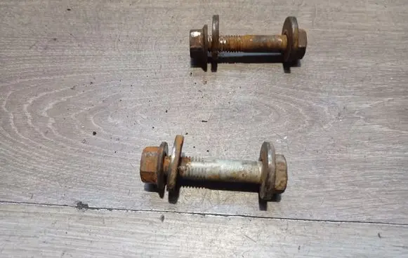 Volvo S60 Rear suspension camber bolt 