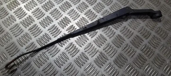 Chevrolet Lacetti Front wiper blade arm