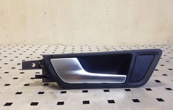 Audi Q5 SQ5 Rear door interior handle 8R0839019