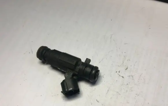 Hyundai Matrix Fuel injector 9260930006 3531022600