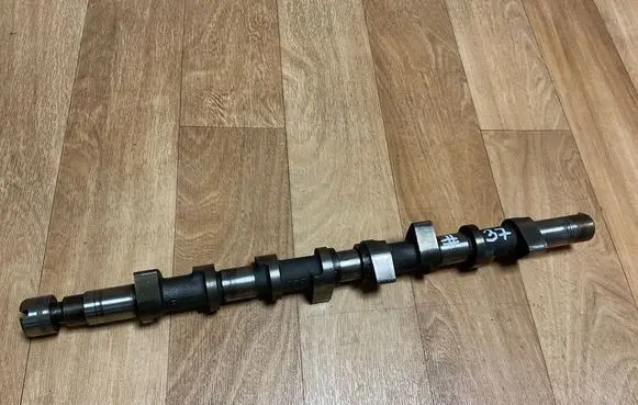 Volvo S40, V40 Camshaft FW555