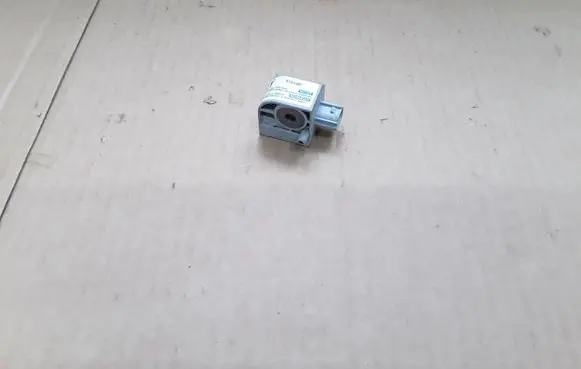 Suzuki SX4 Airbag deployment crash/impact sensor 3893080J10 5WK43662