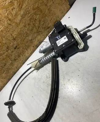 Peugeot 508 RXH Hand brake/parking brake motor A2C37903500 20120417 0010935