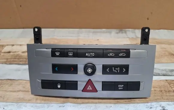 Peugeot 407 Climate control unit 96610448