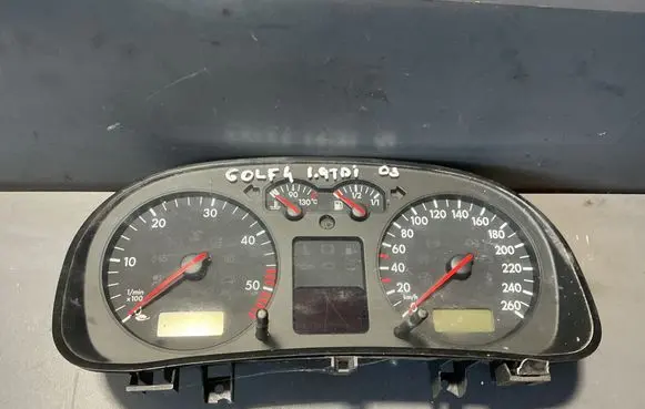 Volkswagen Golf IV Speedometer (instrument cluster) 1J0920822C 0911079102
