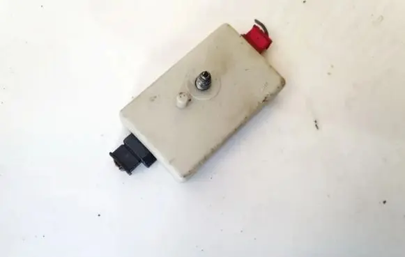 Antenna control unit