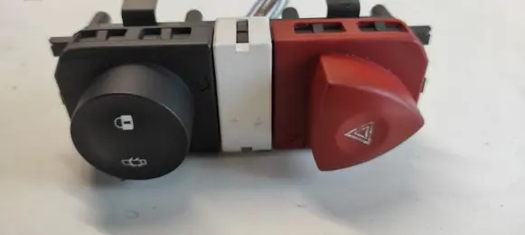 Renault Scenic II - Grand scenic II Hazard light switch 8200407415 88040009