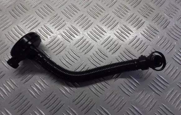 Skoda Fabia Mk1 (6Y) Breather hose/pipe 03E103765C