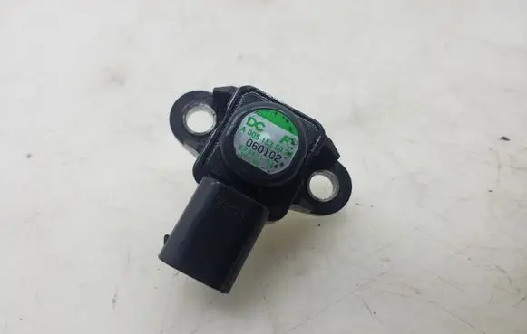 Mercedes-Benz ML W164 Sensor A0051535028
